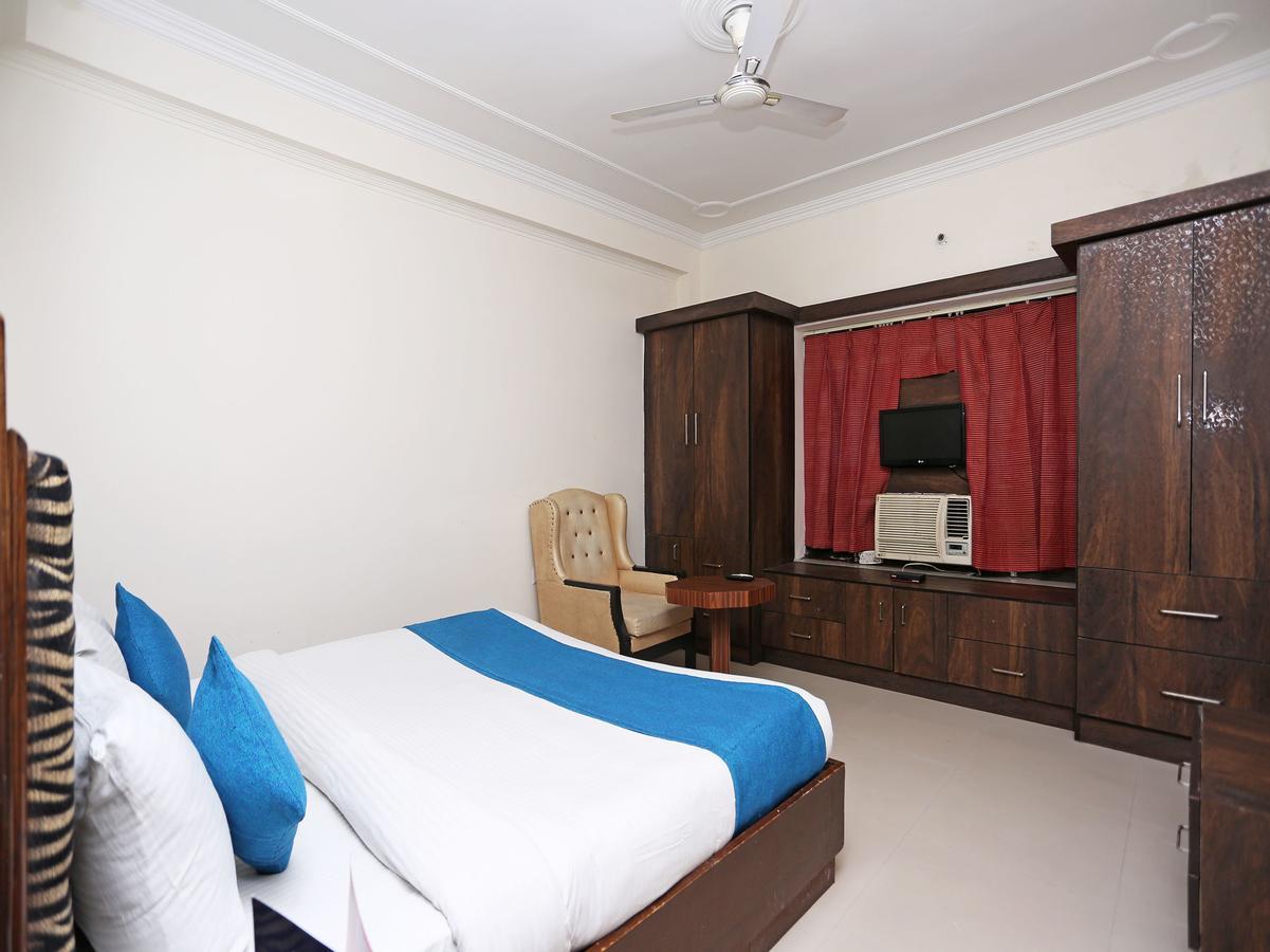 Oyo 10425 Queens Pearl Inn Dehradun Luaran gambar