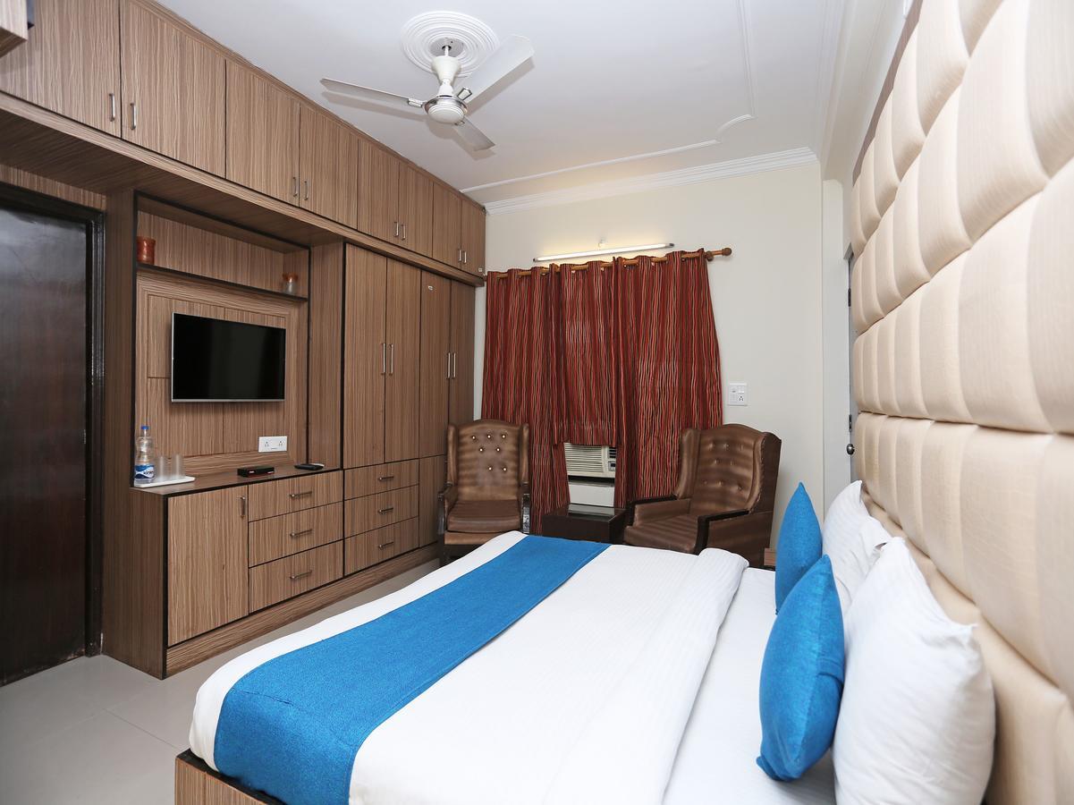 Oyo 10425 Queens Pearl Inn Dehradun Luaran gambar