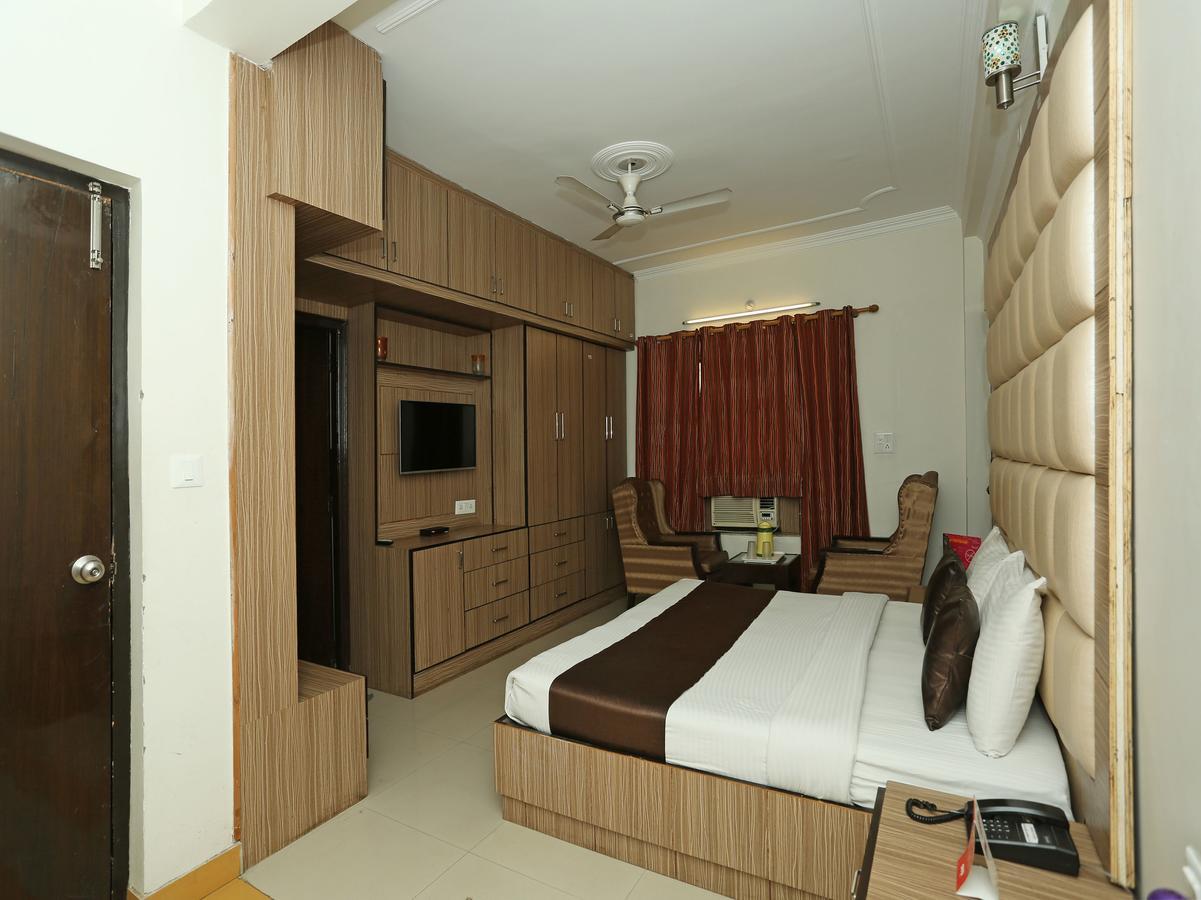 Oyo 10425 Queens Pearl Inn Dehradun Luaran gambar